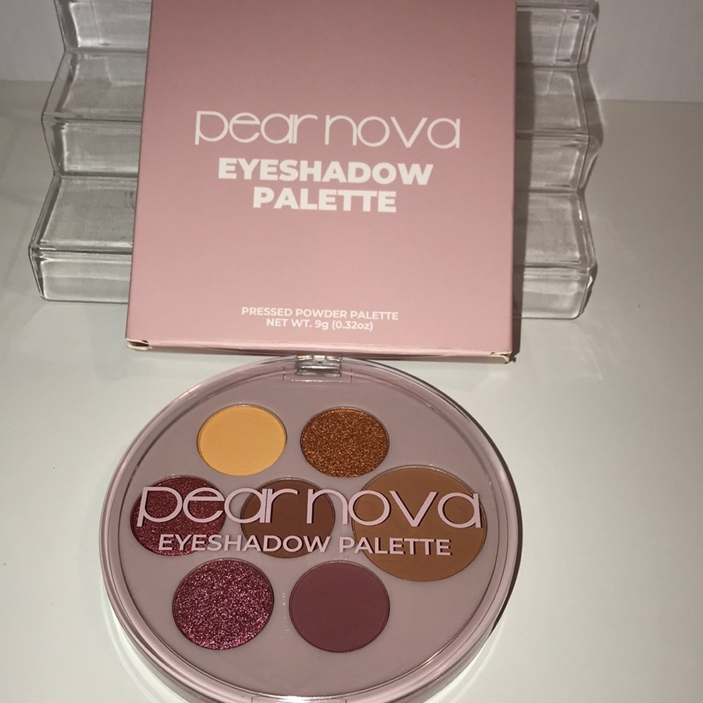 Pear Nova Eyeshadow Palette NEW